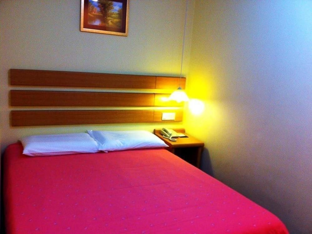 Home Inn Hotel Guiyang Fushui Middle Road Exterior foto
